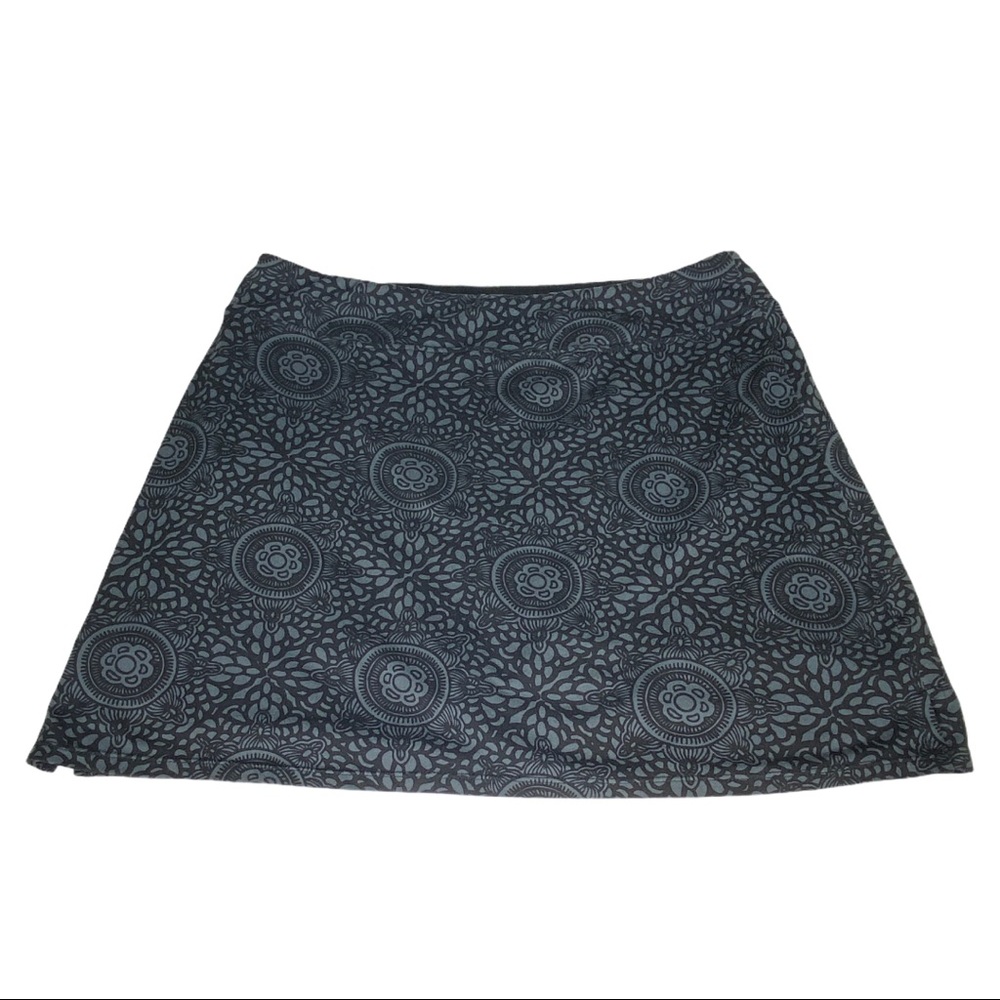 Tranquility Colorado Black Sports Skort Size Small - Picture 4 of 4